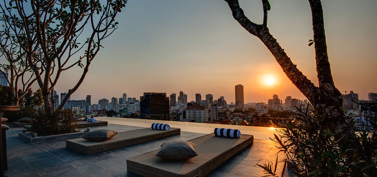 Sunset at GLOW PARK HOTEL Grand Royal Palace